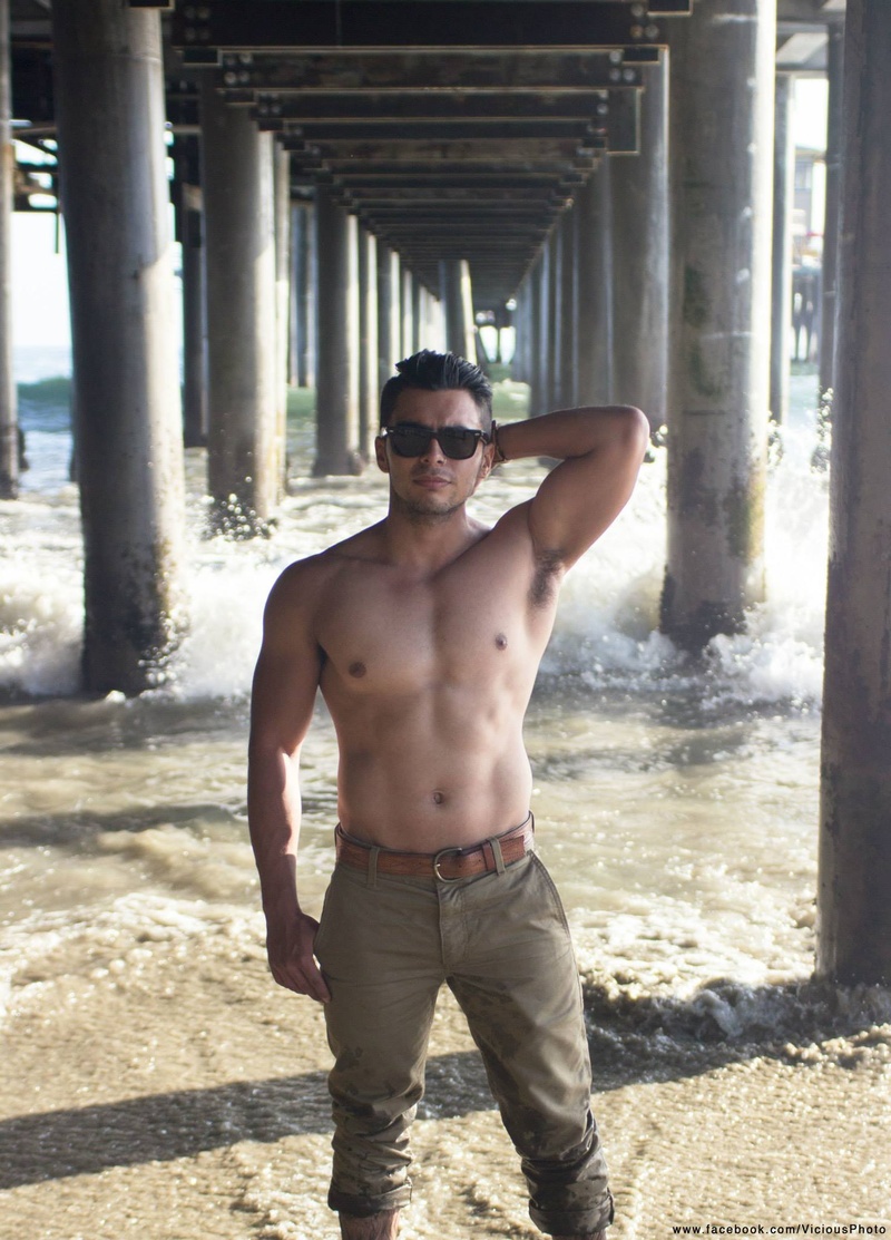 Male model photo shoot of Martin Carrillo in venice beach
