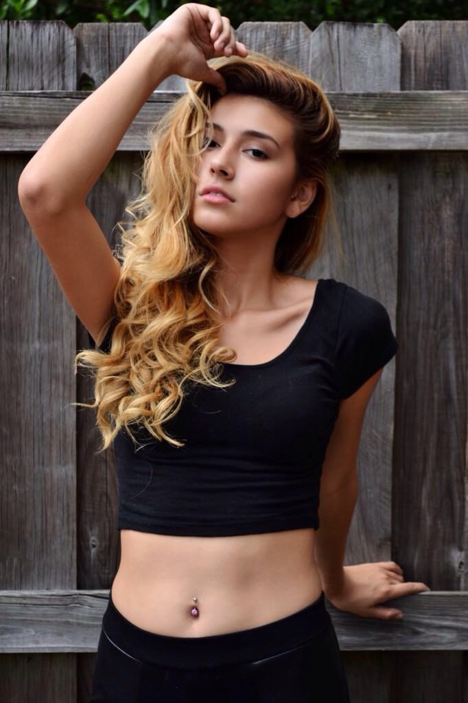 Female model photo shoot of Fernanda Zambrana