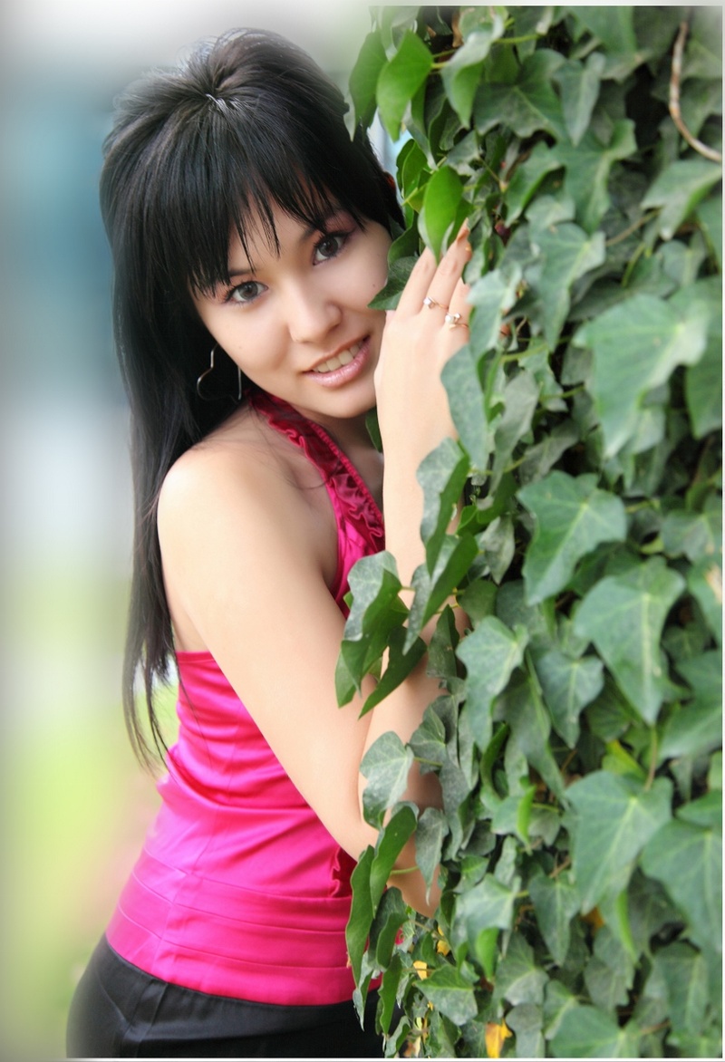 Female model photo shoot of Tasha Li