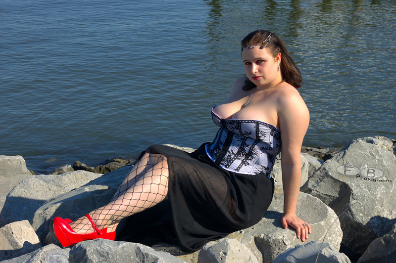 Female model photo shoot of Sara F by funbiologist in metairie,la