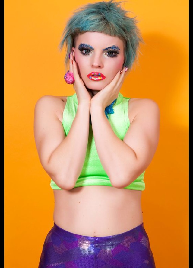 Female model photo shoot of Scarlletta