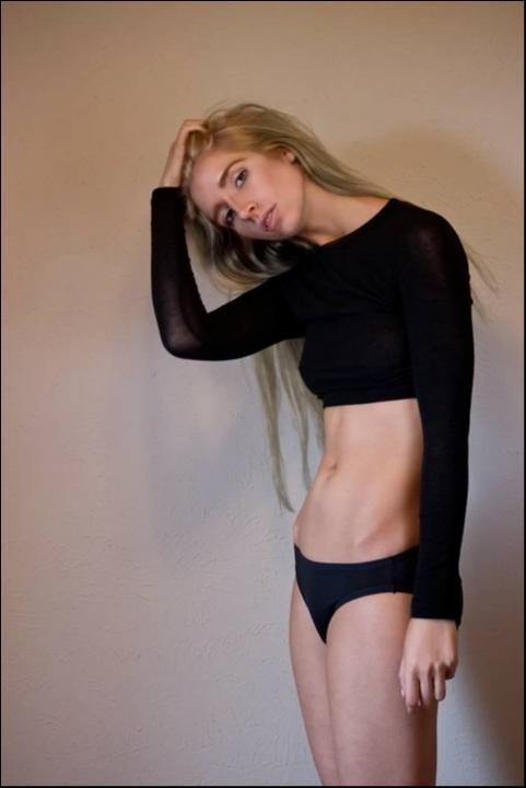 Female model photo shoot of Samantha Tess 