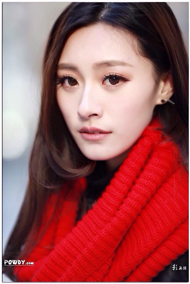 Female model photo shoot of Joyce Sheng