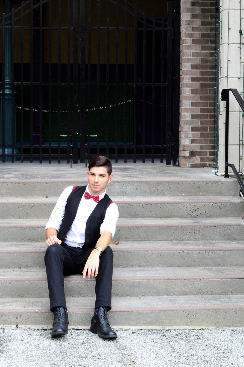 Male model photo shoot of Diego Antonio Montoya in Walt Disney World Resort