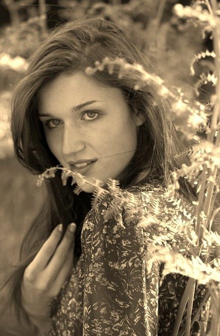 Female model photo shoot of jordanrachel