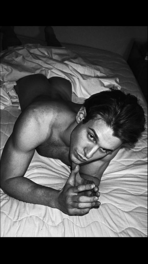Male model photo shoot of Matthew Leo Rondeau