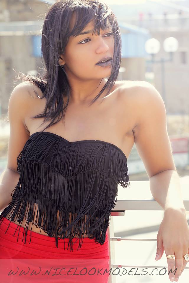 Female model photo shoot of meshabang