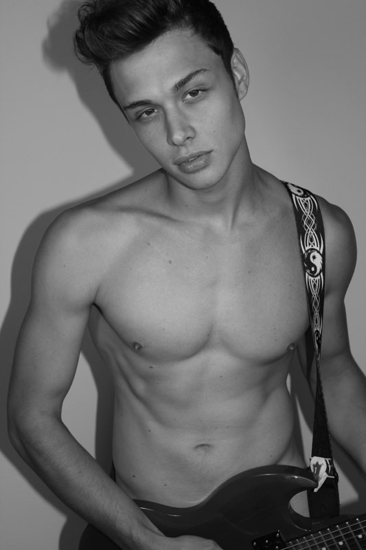 Male model photo shoot of Keenan Stott