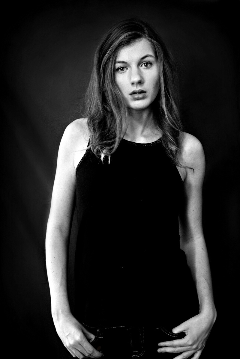 Female model photo shoot of Emily Sid