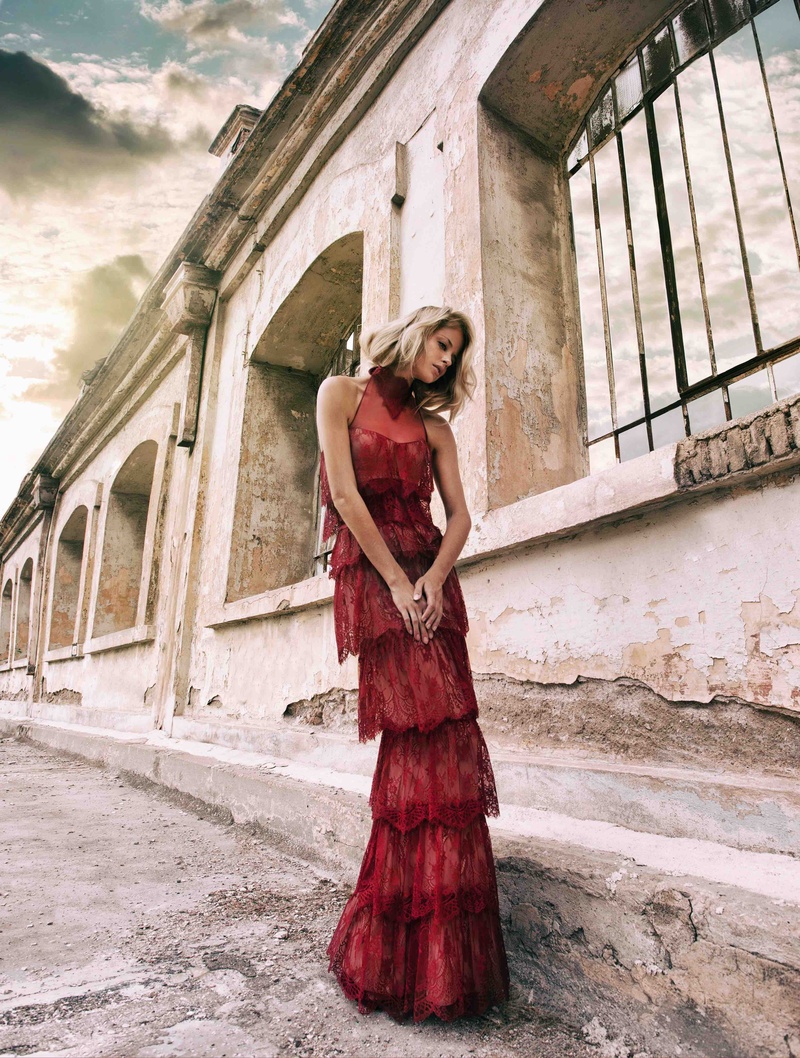 Female model photo shoot of Janneke91 in Athens, Greece