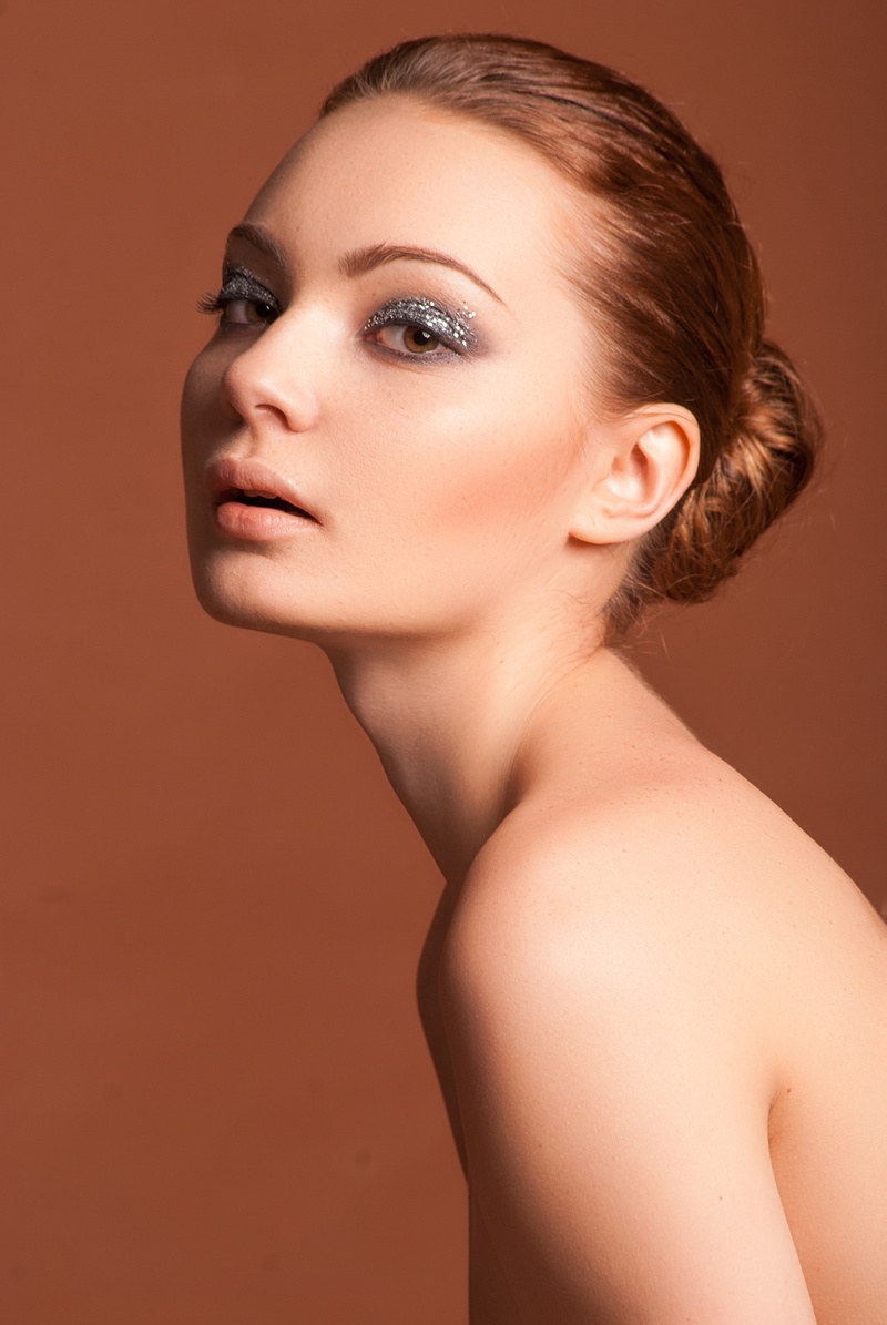 Female model photo shoot of Mariam retouch 