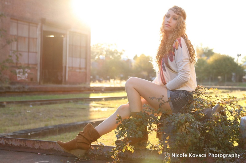 Female model photo shoot of NicoleKovacs