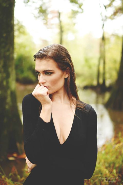 Female model photo shoot of jessica humerick