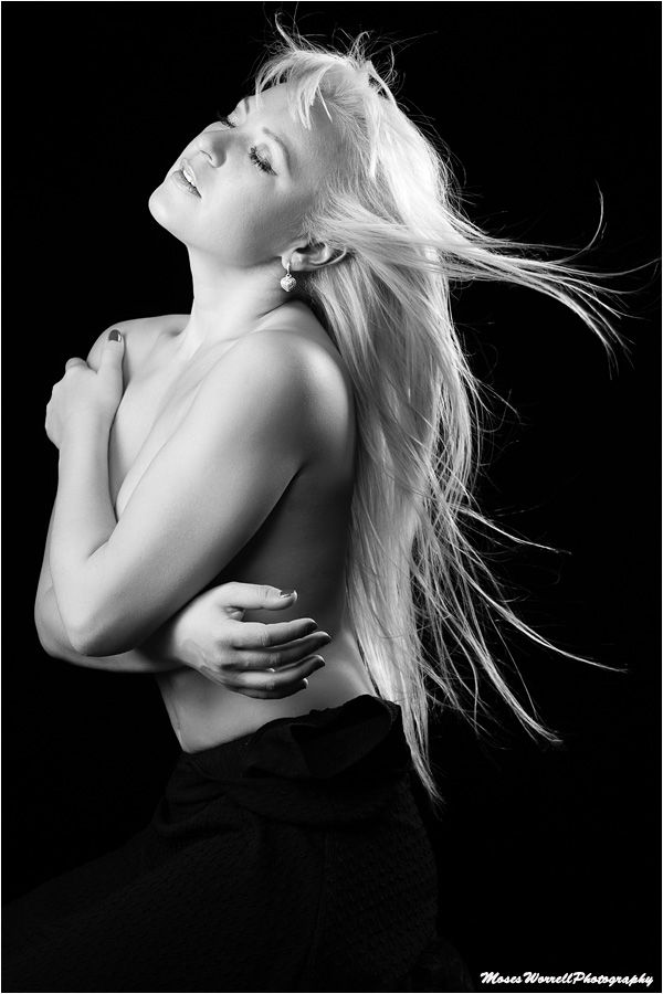 Female model photo shoot of Olee4ka by MosesWorrellPhotography