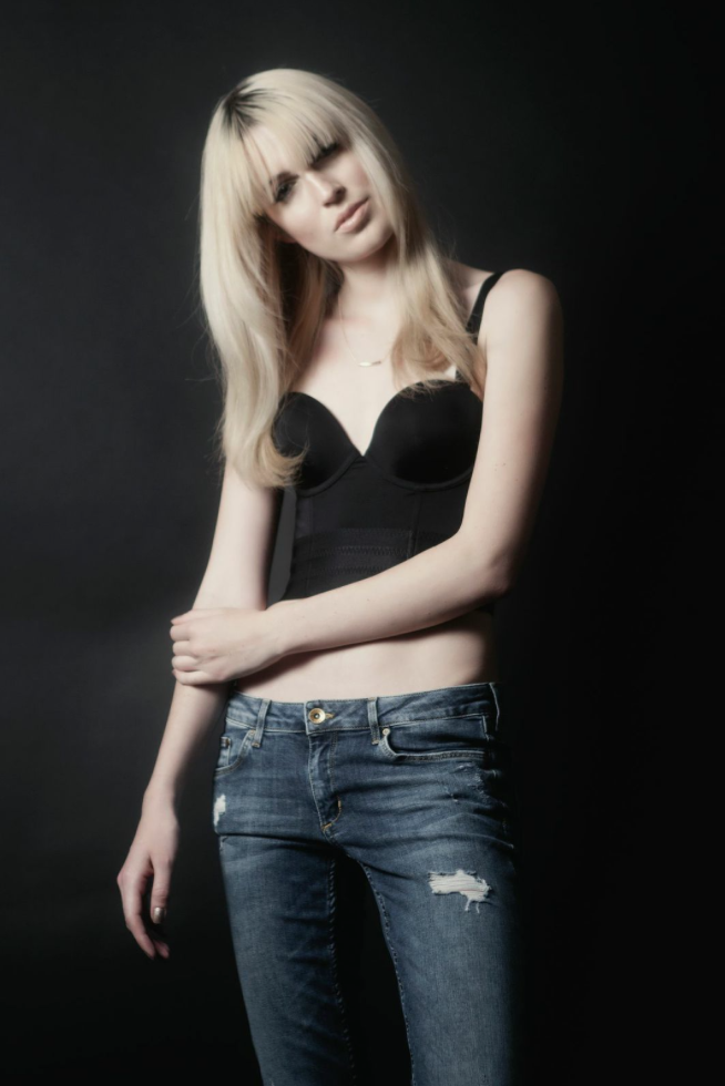 Female model photo shoot of Danika Ormonde