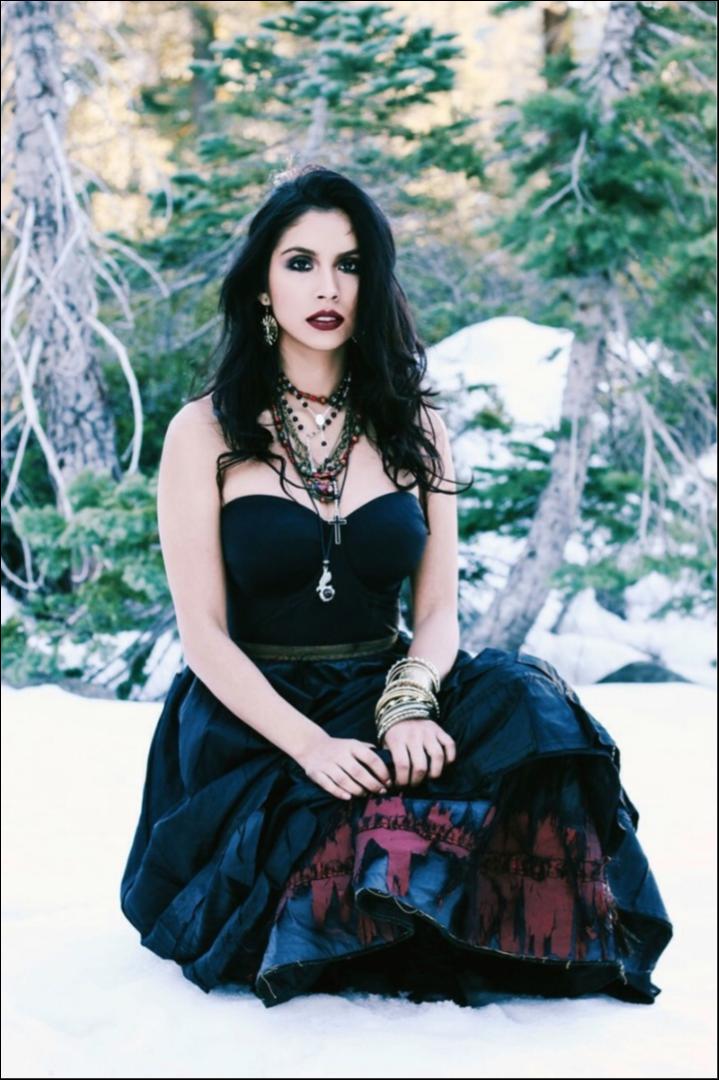 Female model photo shoot of Maritza Mejia