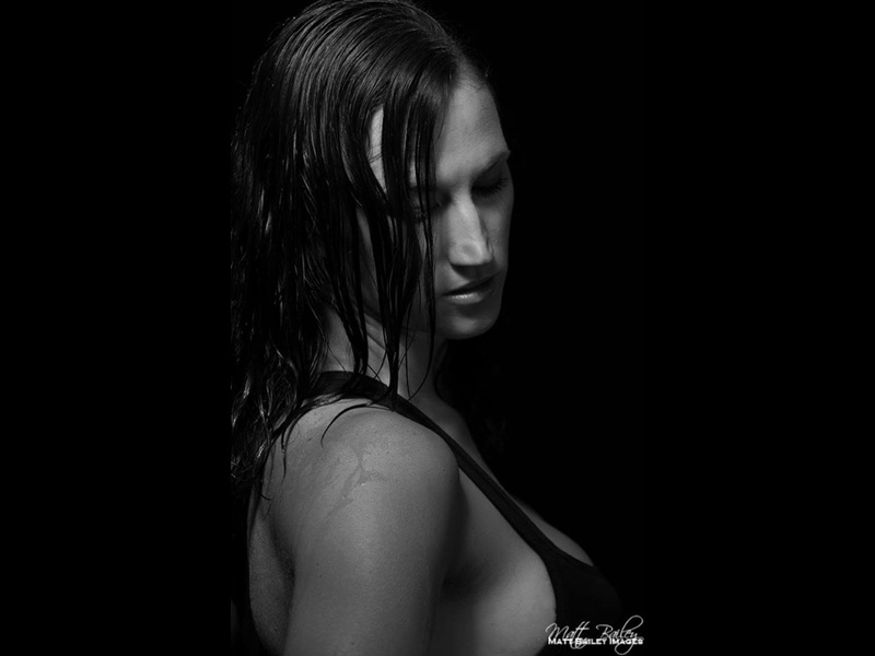 Female model photo shoot of BernadetteSmith by Matt Bailey Images