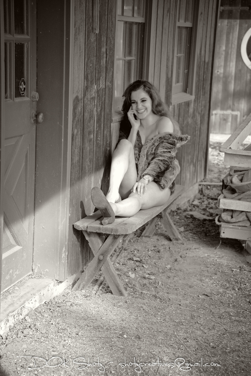 Female model photo shoot of Rachel Elise by Kean Creative in Lansdale, PA, makeup by Carabelloartistry
