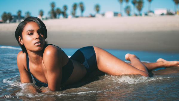 Female model photo shoot of Tia Lavette in Venice Beach