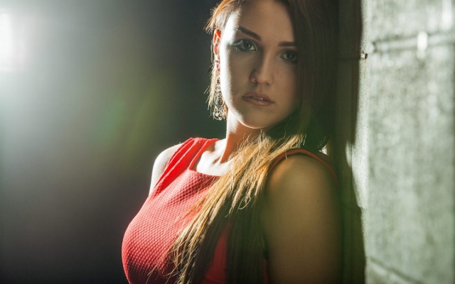 Female model photo shoot of lhowell