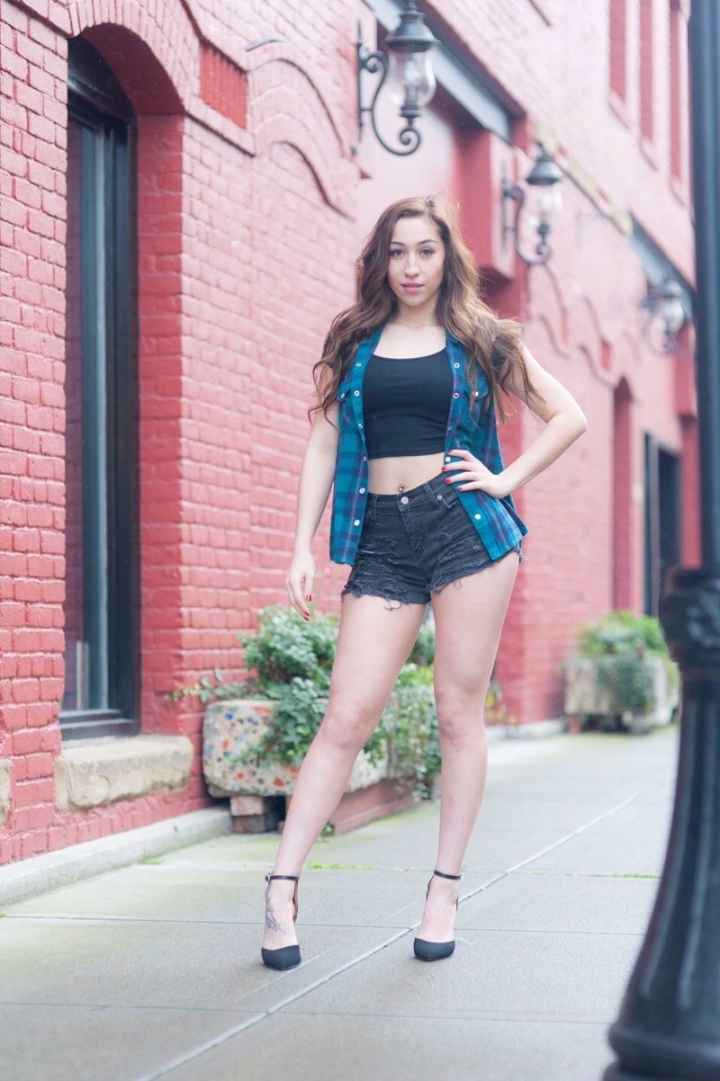 Female model photo shoot of Lindsey Gonzalez by Euphoria View 2