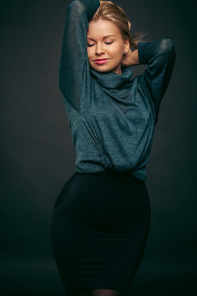 Female model photo shoot of DariaB