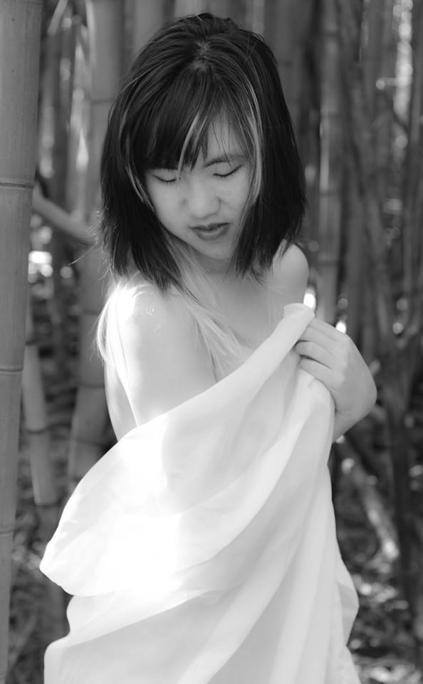 Female model photo shoot of Beverly Tan