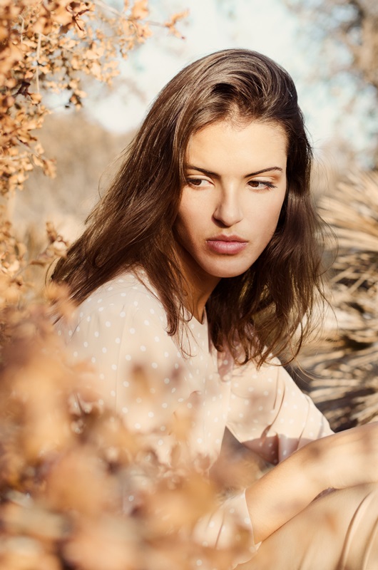 Female model photo shoot of Miryam Vercher