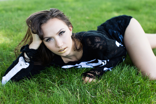 Female model photo shoot of Hayley Miller