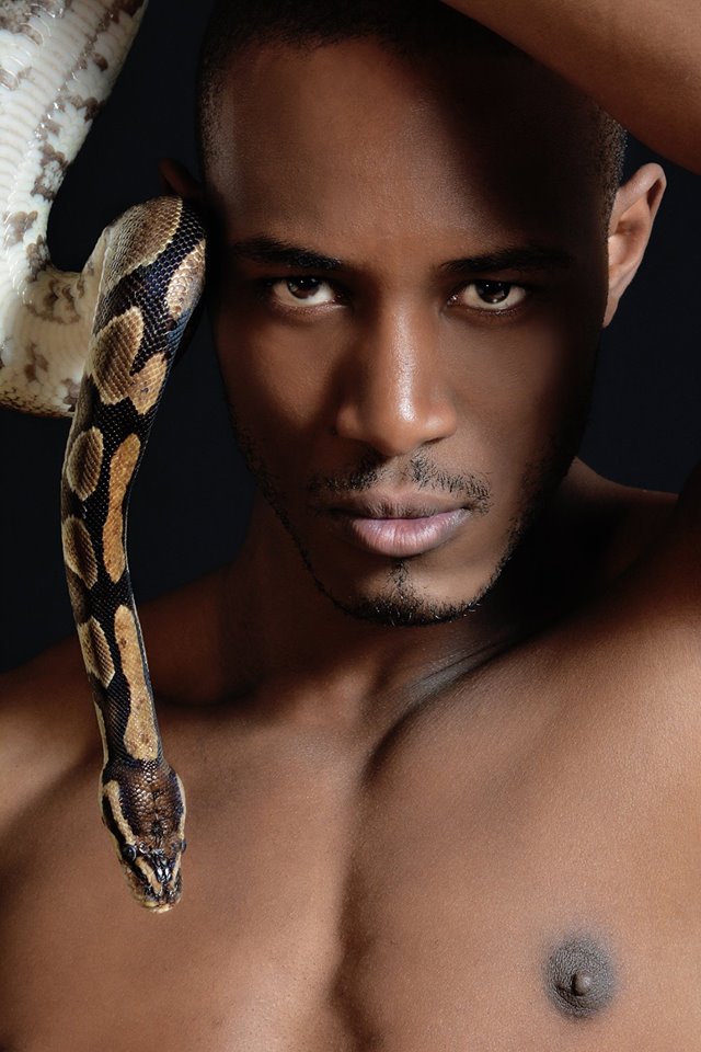 Male model photo shoot of Donnie Dae