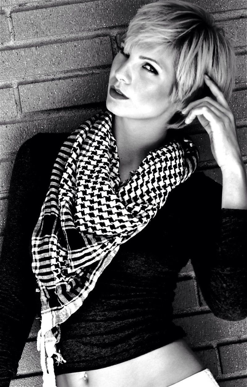Female model photo shoot of Kristen Penny