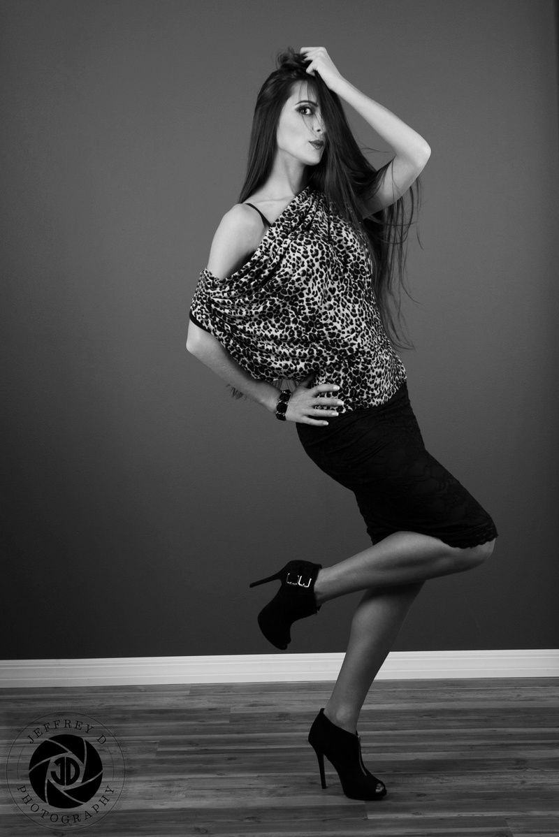 Female model photo shoot of MsElla by JeffreyDPhotography