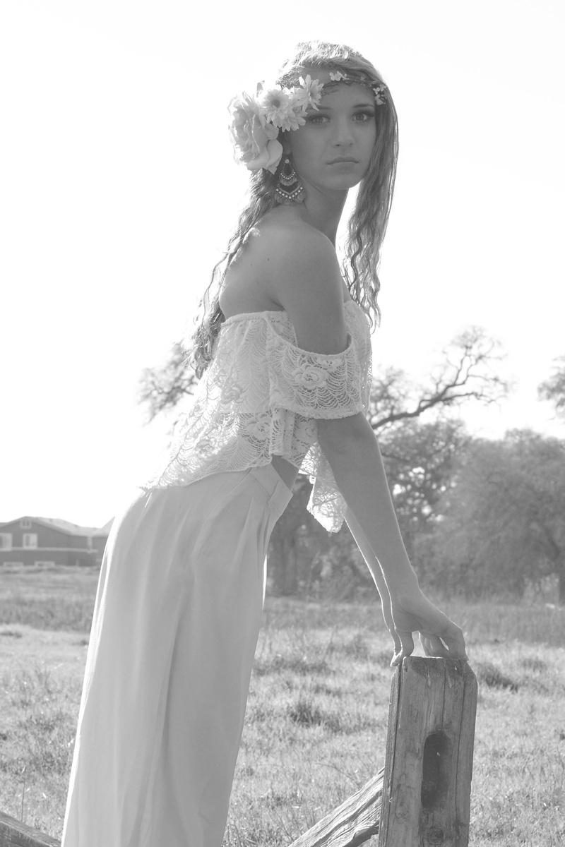 Female model photo shoot of Trina Huston