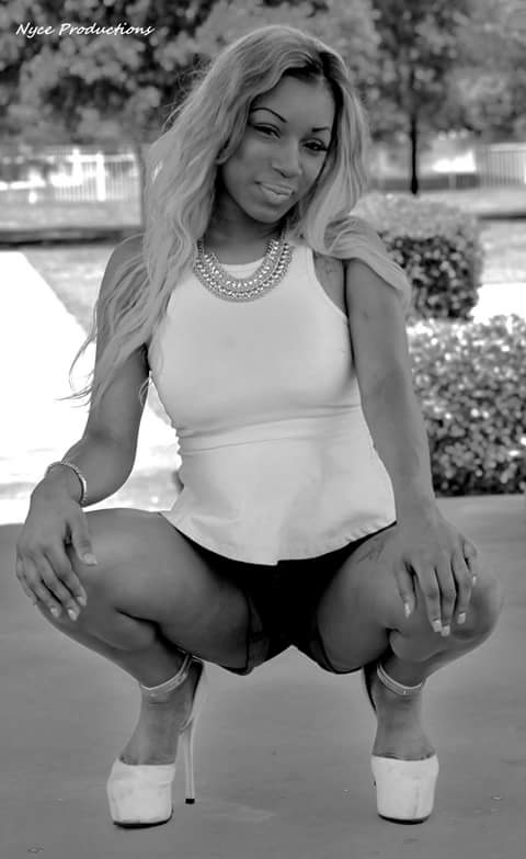 Female model photo shoot of Tierra Janaye in Pensacola,fl