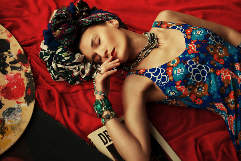 Female model photo shoot of Olya Miromanova