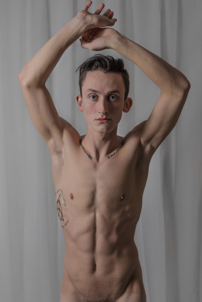 Male model photo shoot of Bentley Oaks by MuscleDevotion