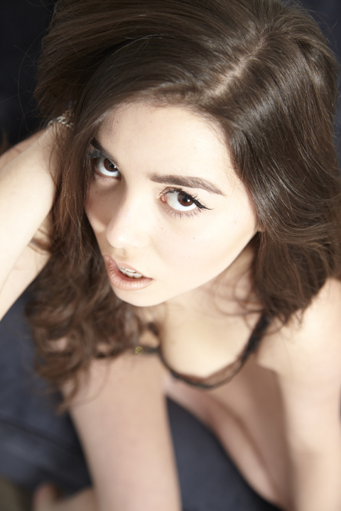 Female model photo shoot of NikkitaNoir by fos