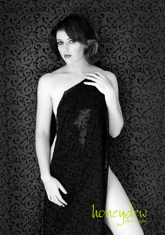 Female model photo shoot of Eleanor Godley in Honeydew Photography