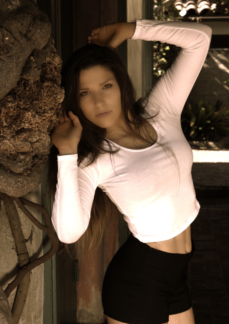 Female model photo shoot of Nikki Alanna