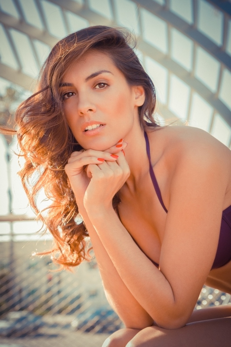 Female model photo shoot of Leticia Estrada