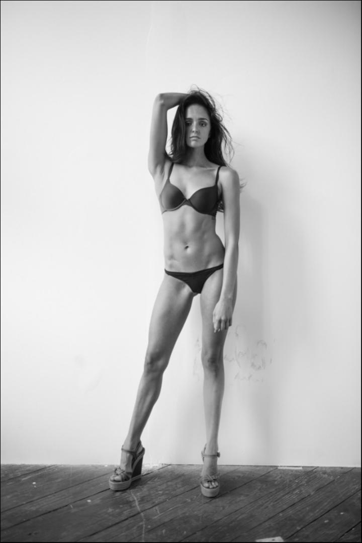Female model photo shoot of Ashley_olah