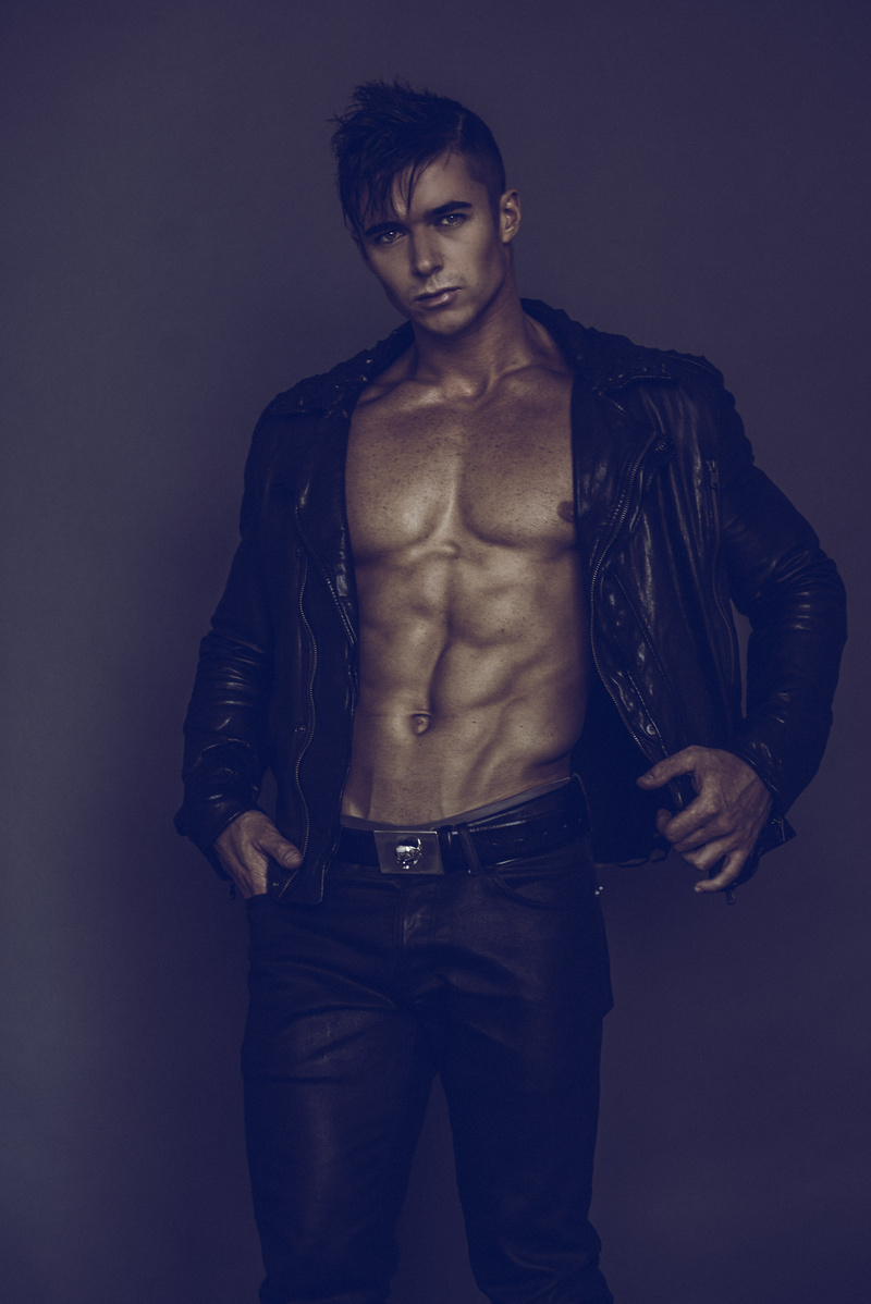 Male model photo shoot of Alexander1official