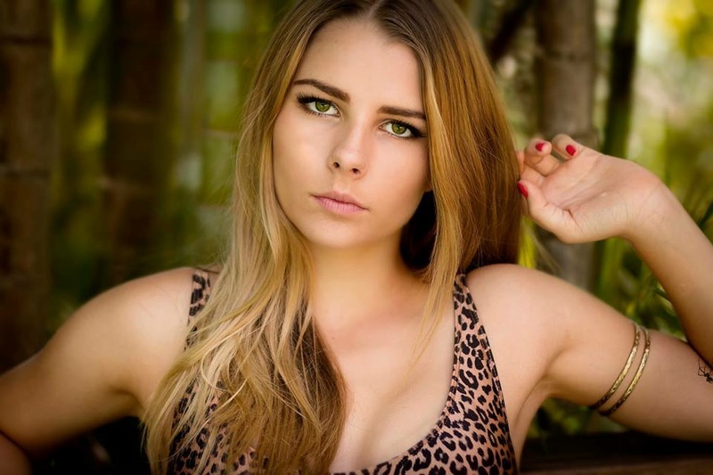 Female model photo shoot of rosannarelton