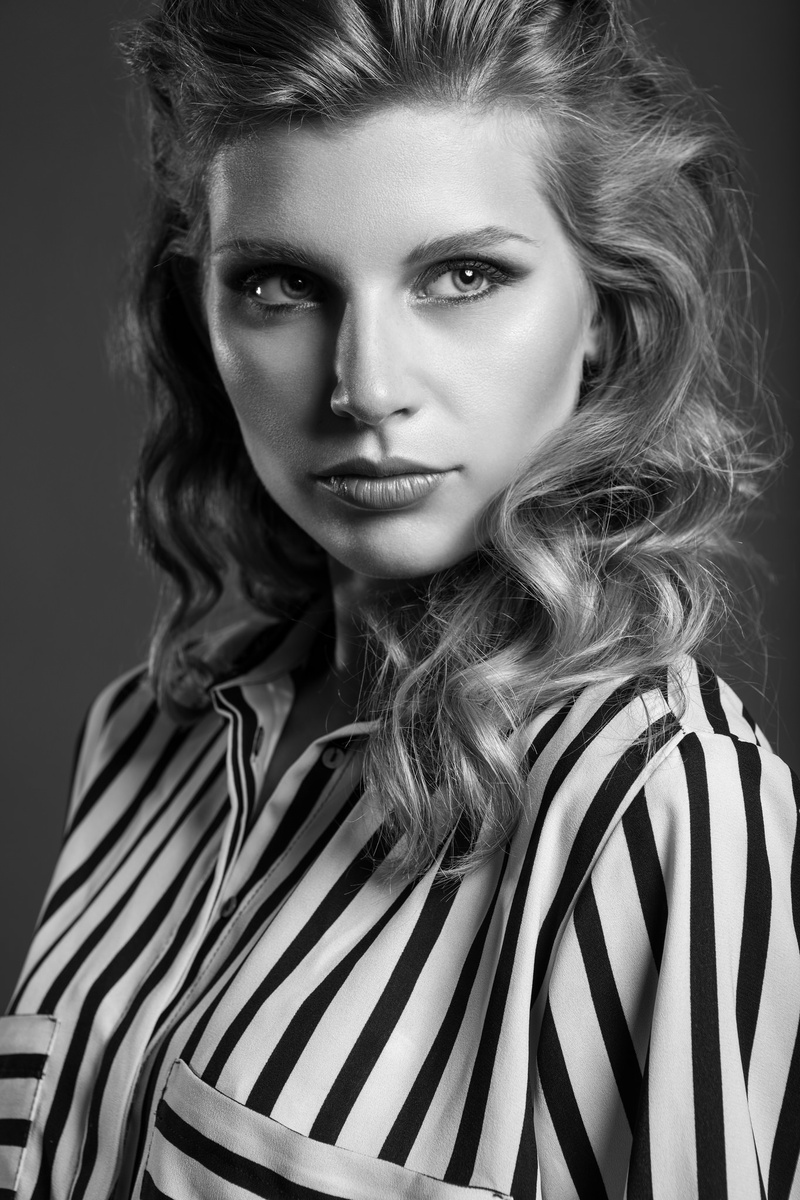 Female model photo shoot of Sabine Metz