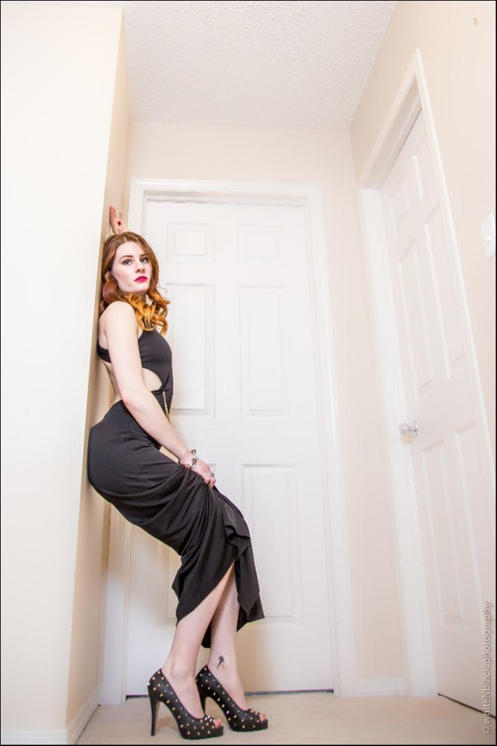 Female model photo shoot of Ellisa Avery by whitenblack photog