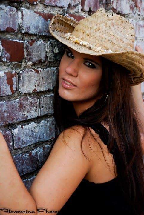 Female model photo shoot of Jessie Ranae in Florence South Carolina