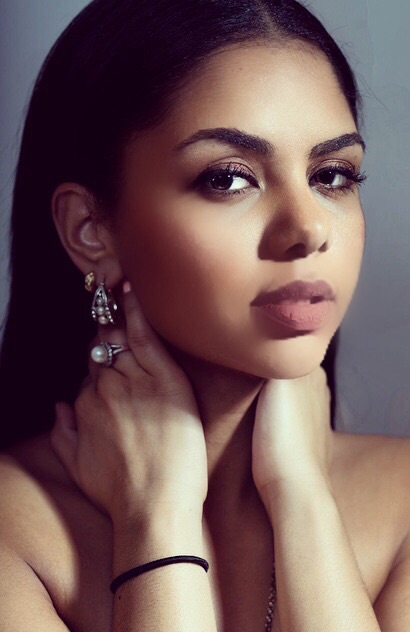 Female model photo shoot of Jewels_al