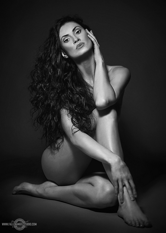 Female model photo shoot of Ulyana Tretyak Model