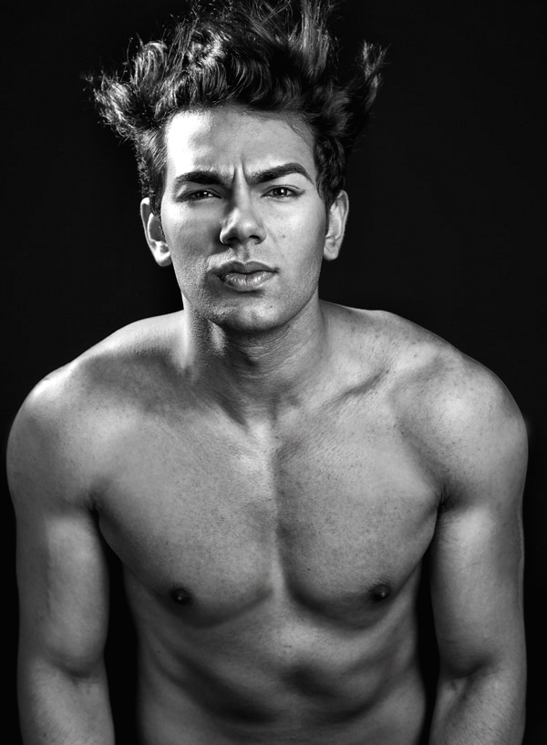 Male model photo shoot of Harrie Demero