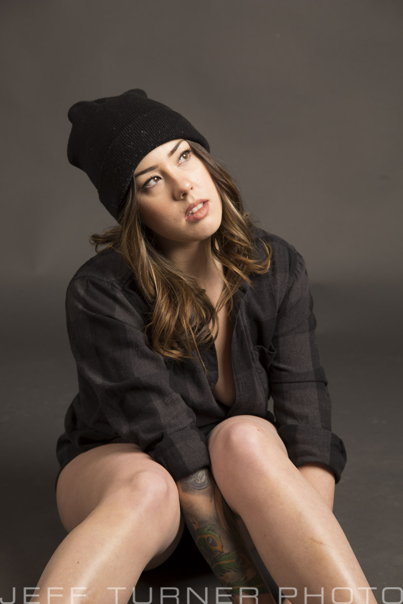 Female model photo shoot of Ashley Ellen in Toronto, Ontario